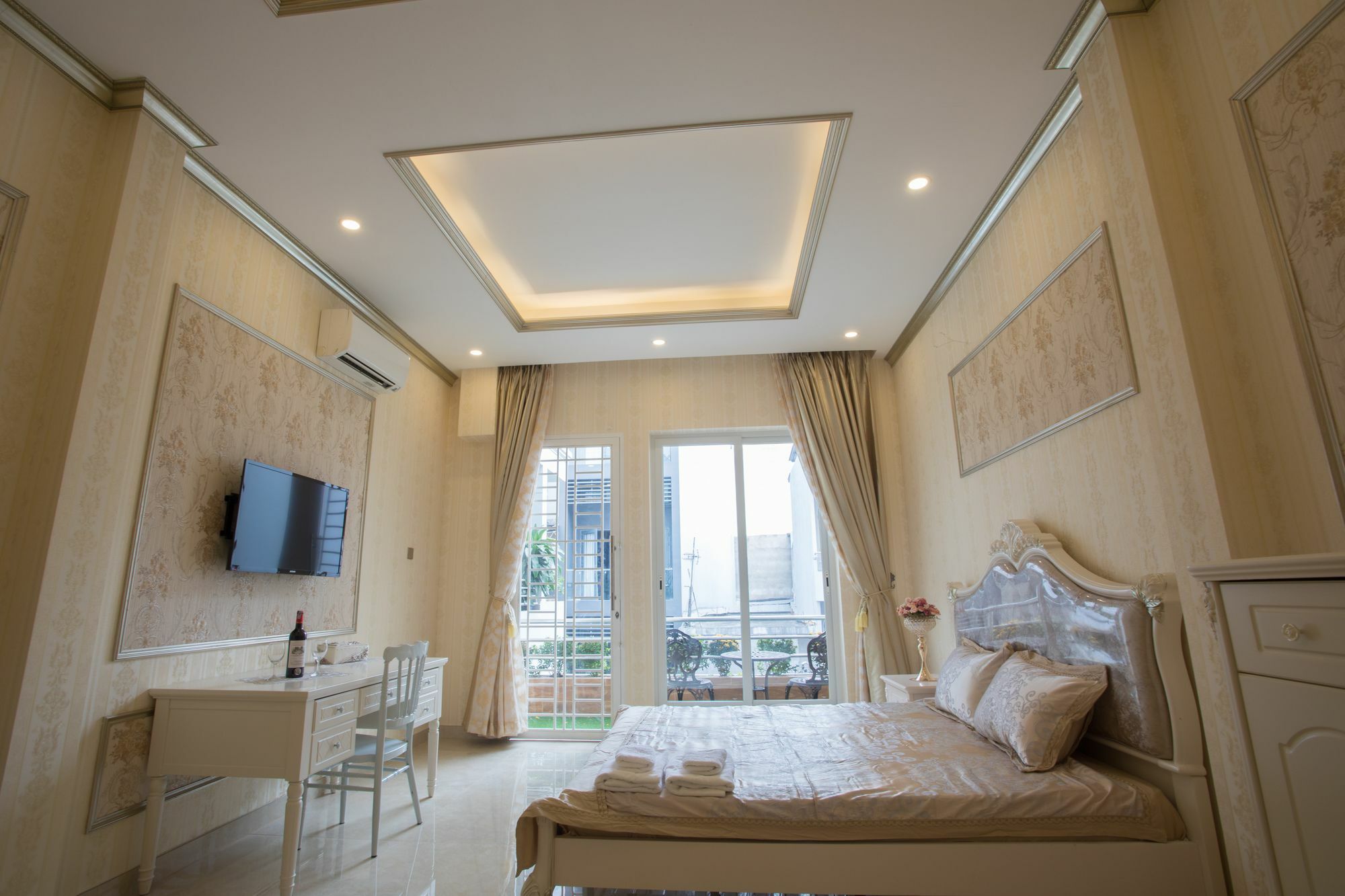 Villa Hemera House