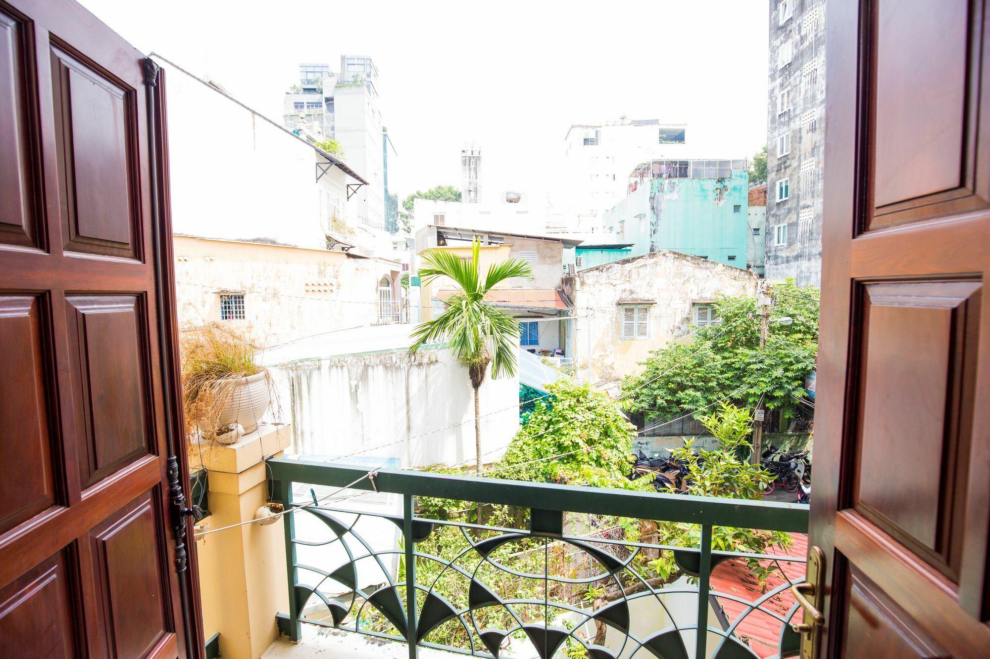 Qhome Saigon - Bui Thi Xuan Apartment