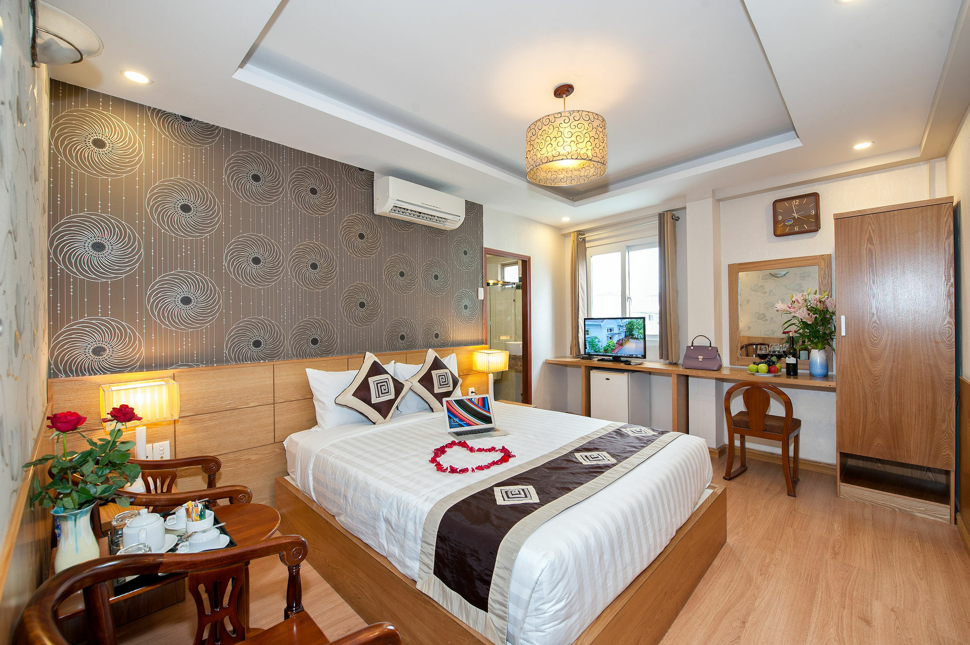 Hotel Paris Gold