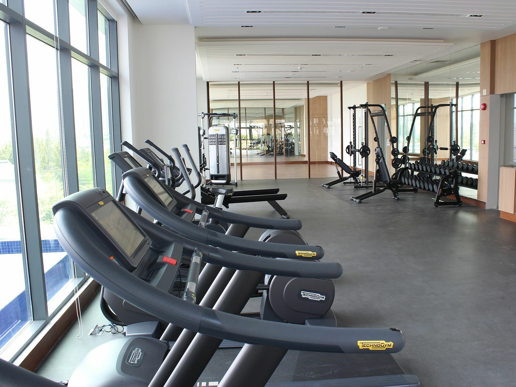 Oakwood Saigon Aparthotel 5*