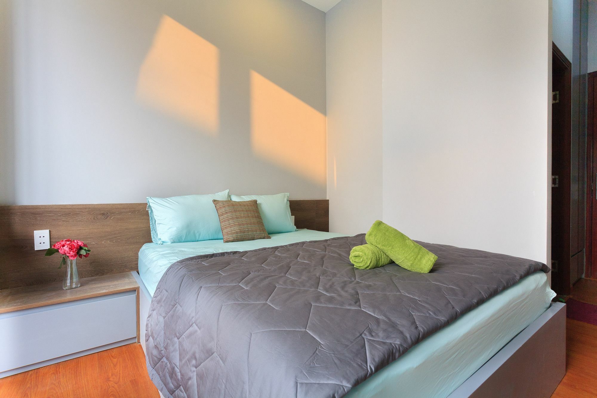 Peace - District 1 Homestay *