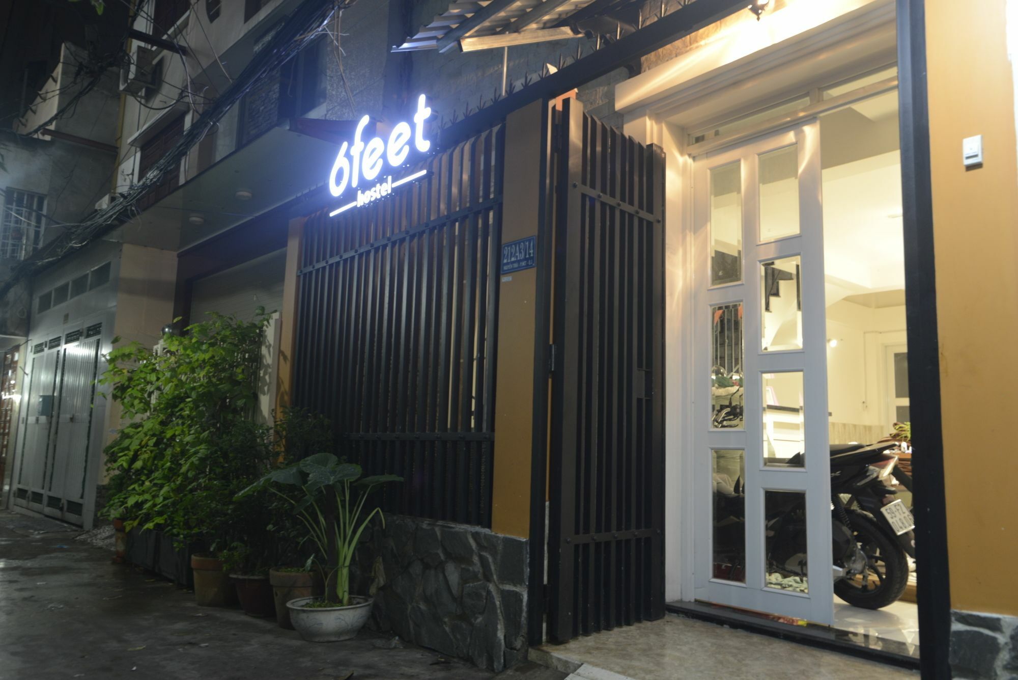 6feet TP. Hồ Chí Minh