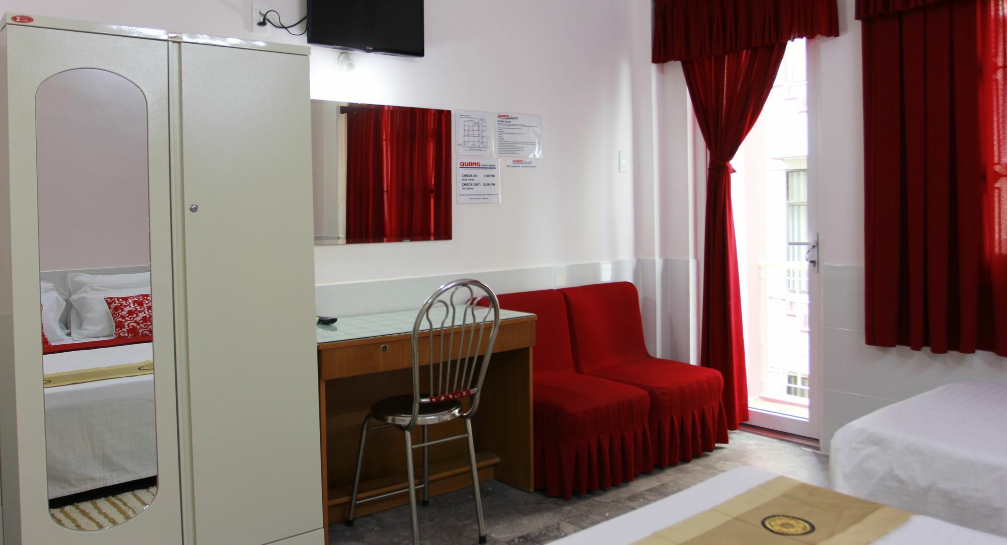 Quang Hotel
