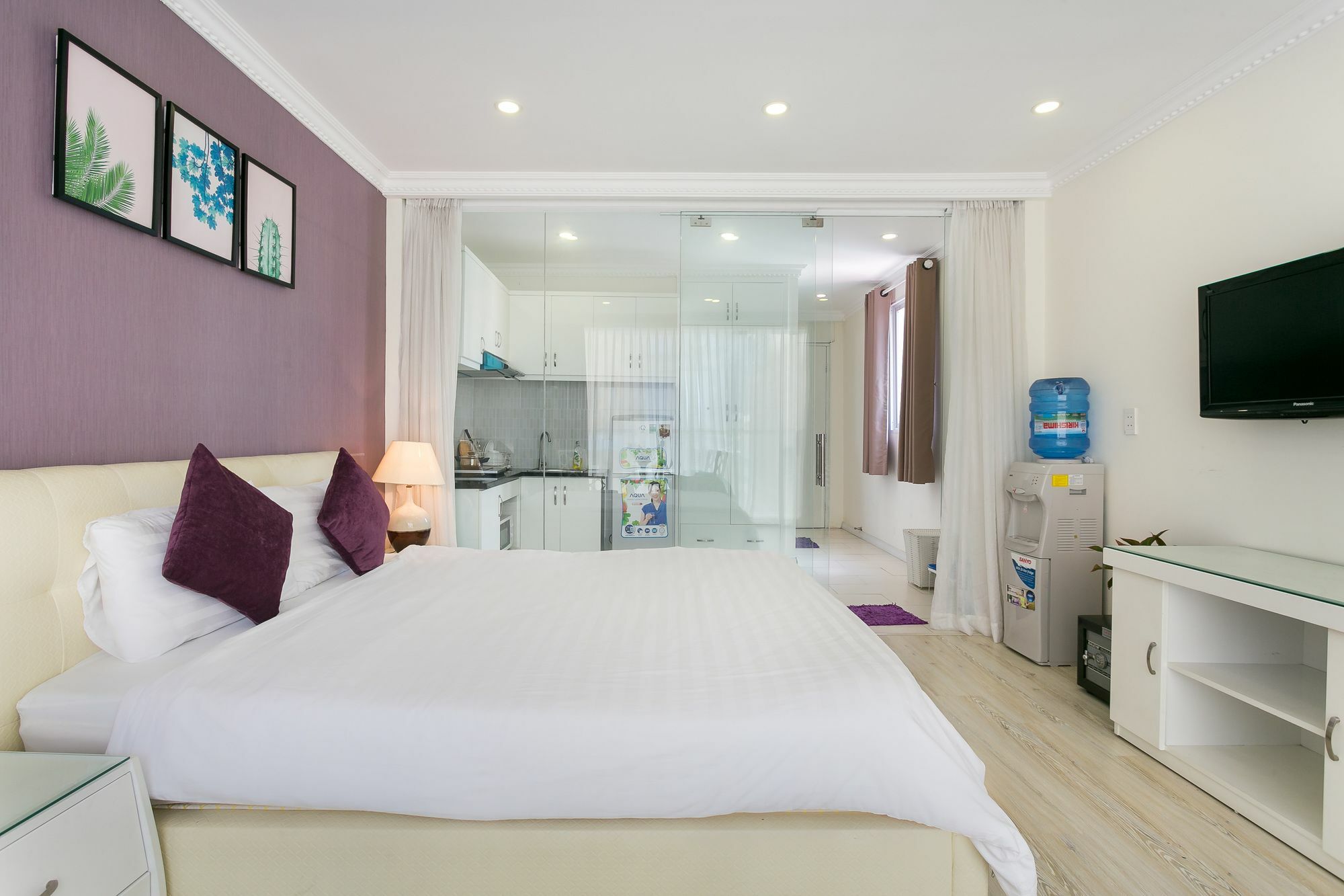 Yuri Saigon Service Aparment *