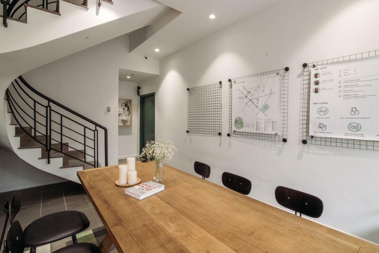 Penginapan Botanist Lab Minihotel By Circadian
