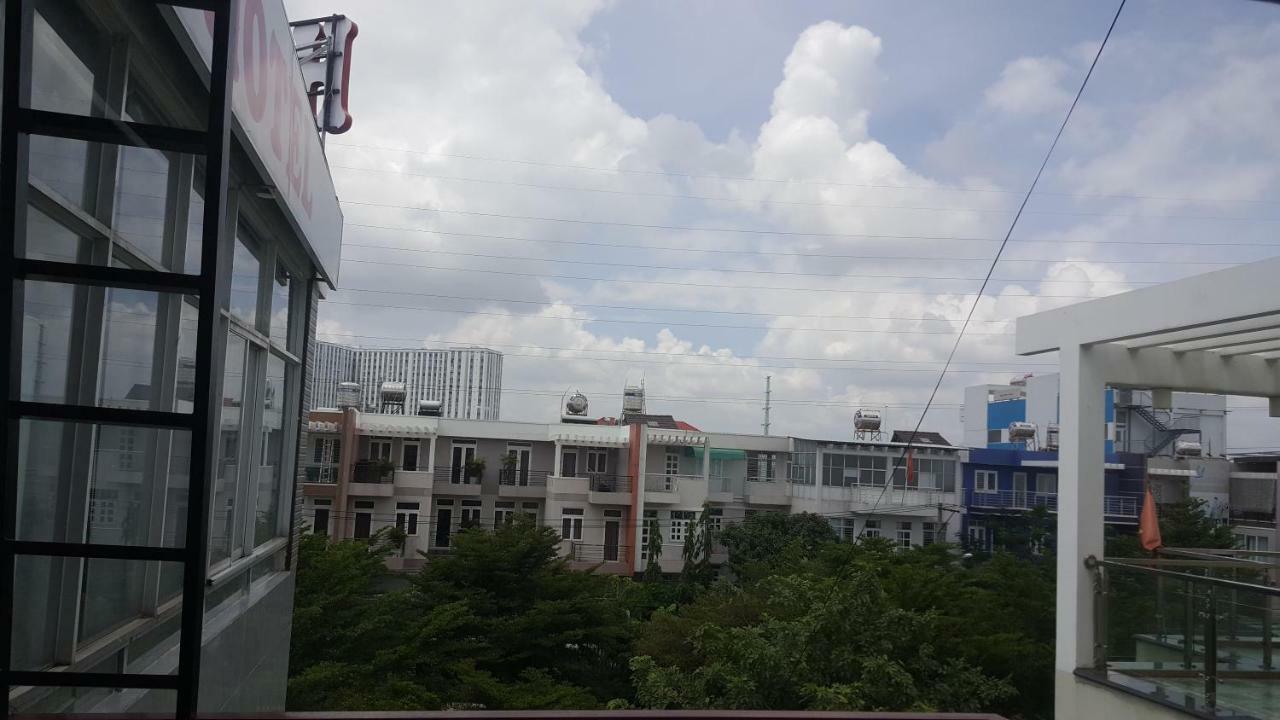 Quynh Hoa Hotel *