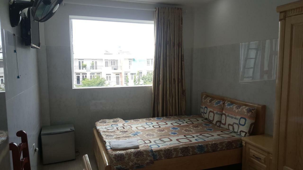Quynh Hoa * Ho Chi Minh City