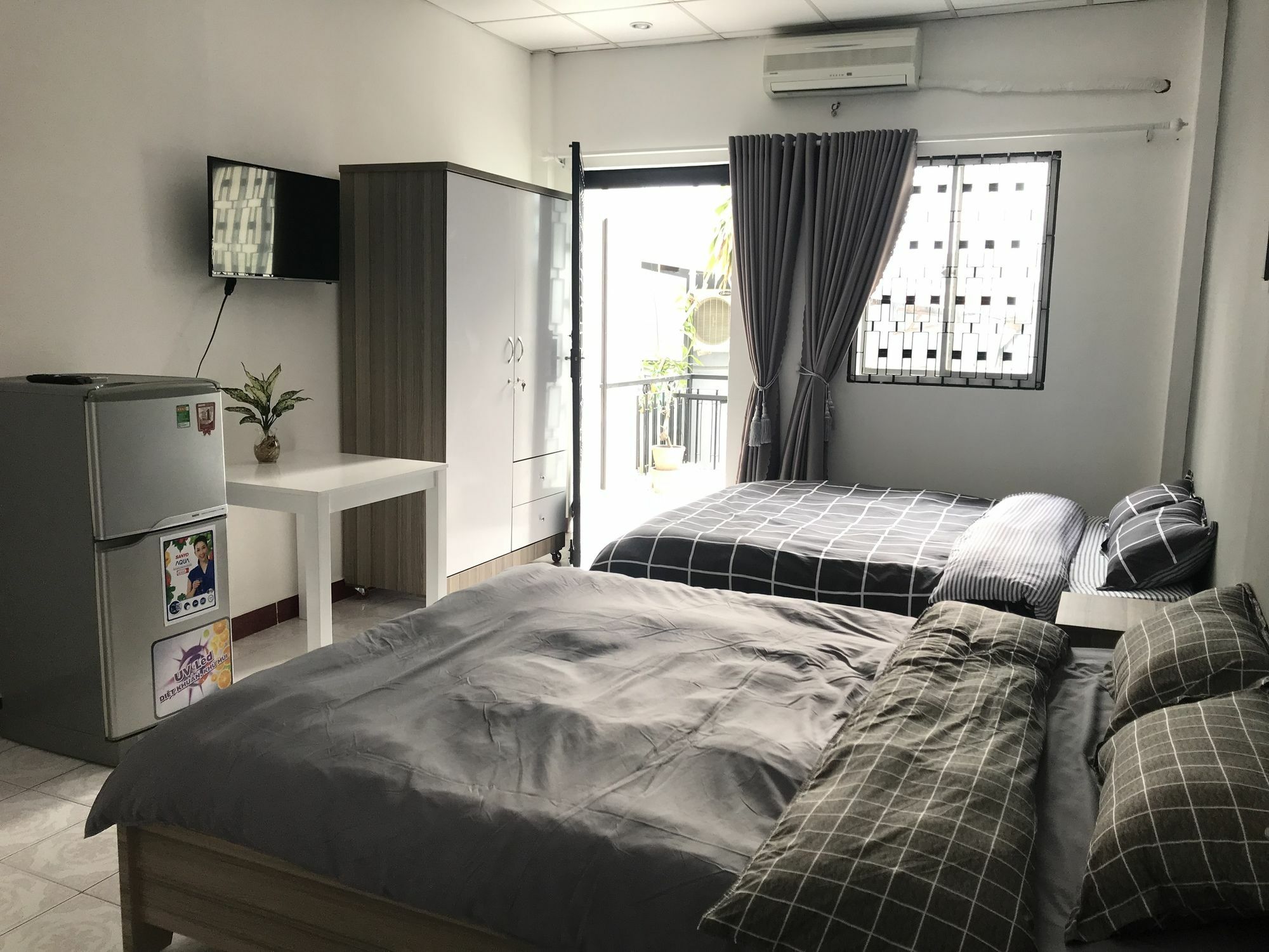 Meowies Guest house