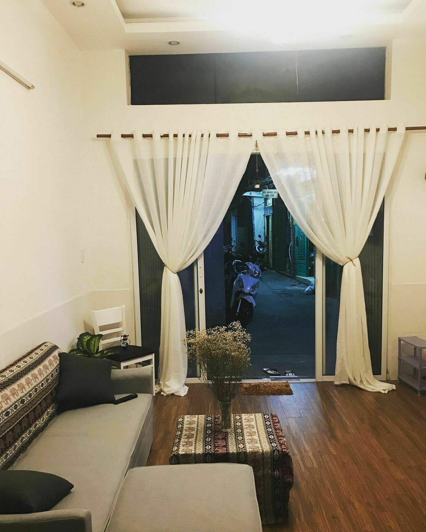 Meowies Guest house