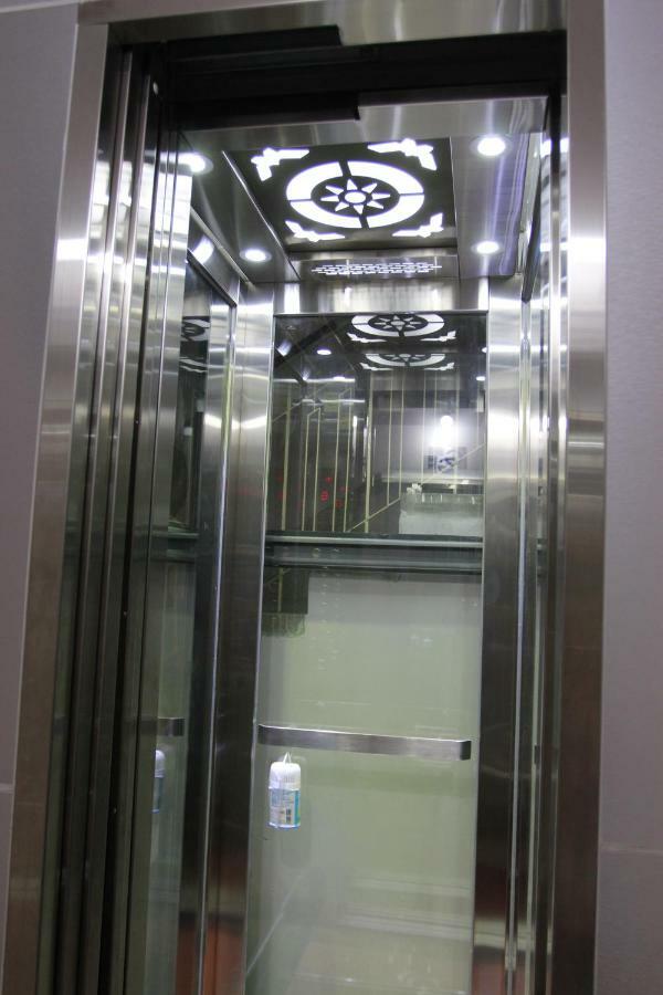 Guest house Quang Saigon Hotel- 40-7 Bui Vien-walking Street Ho Chi Minh City