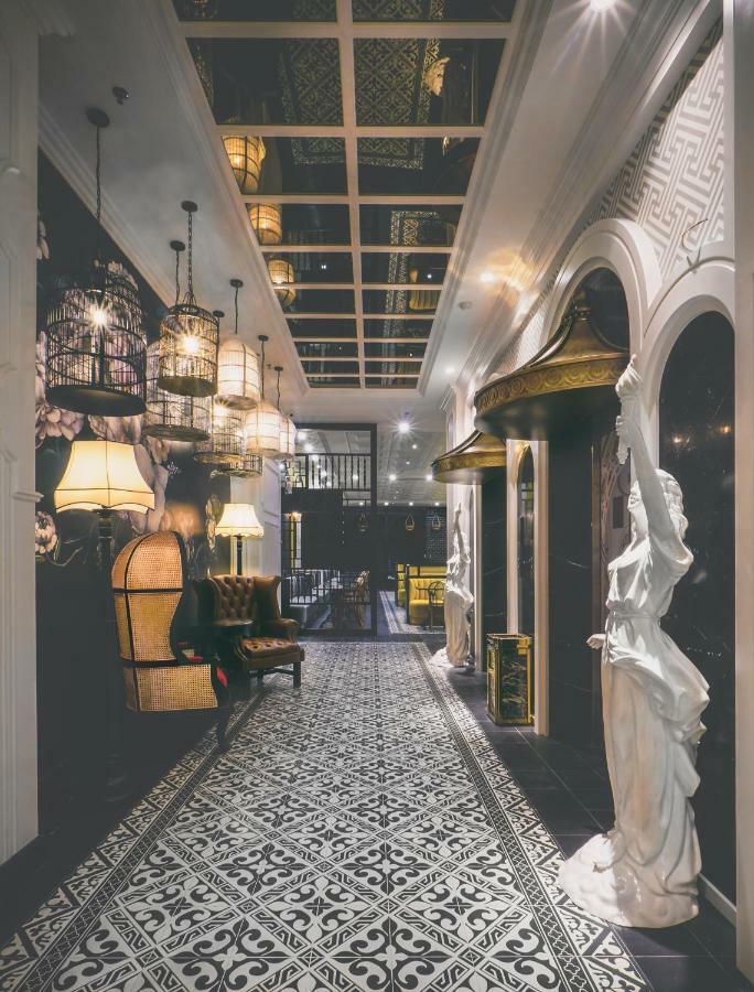 Adora Art Hotel