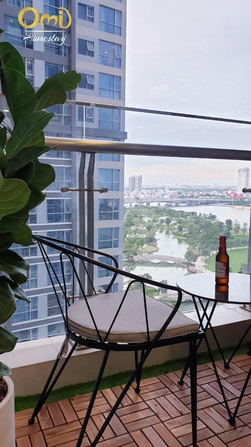 Apartment Omi Homestay - Vinhomes Central Park