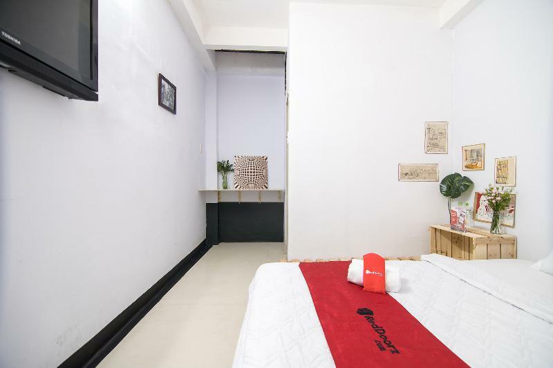 Reddoorz Near Bui Vien Walking Street 2 2* TP. Hồ Chí Minh