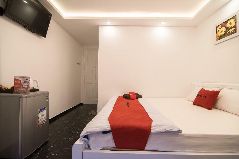 Reddoorz @ Bui Vien Walking Street 3 Hotel 2*