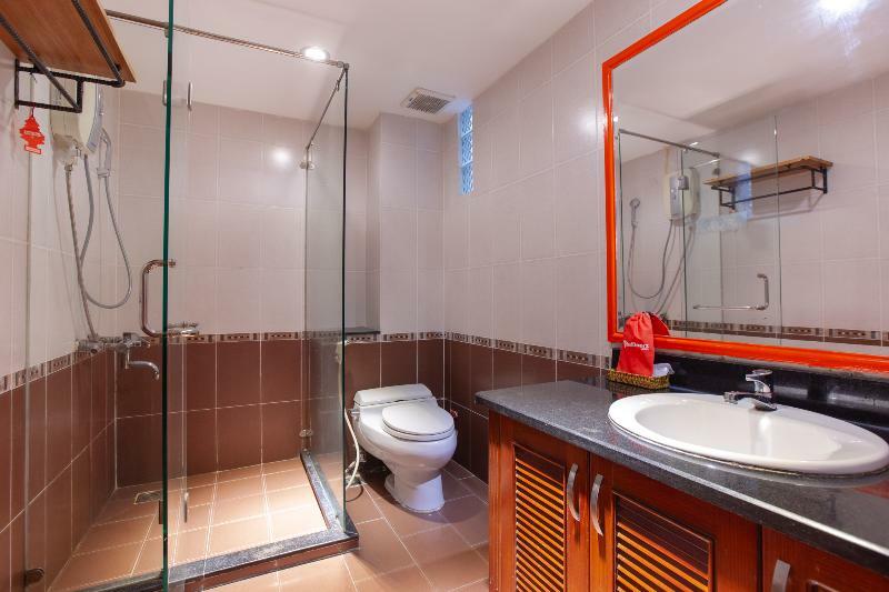 Hotel Reddoorz @ Trung Son 2