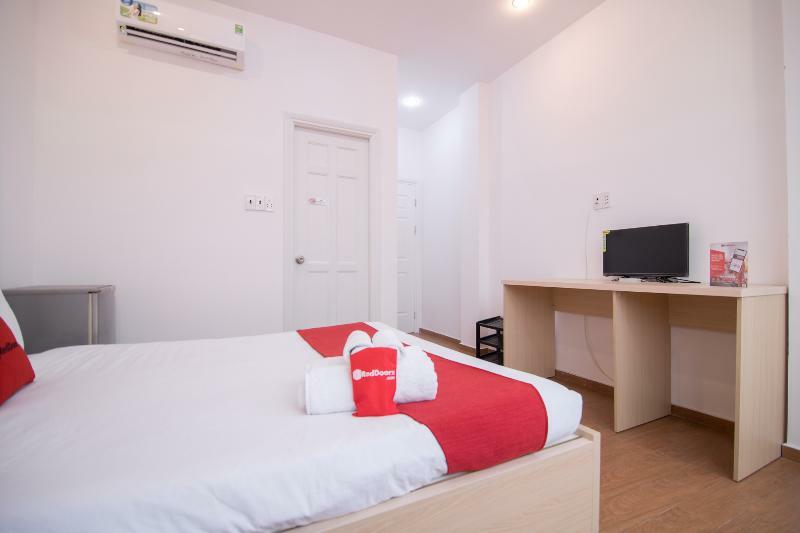 Reddoorz Pasteur Street 2*