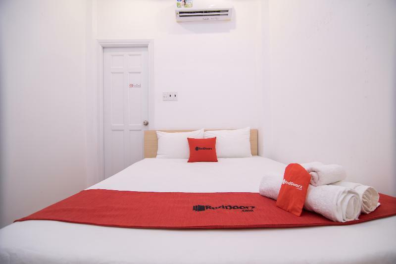 Reddoorz Pasteur Street Hotel 2*