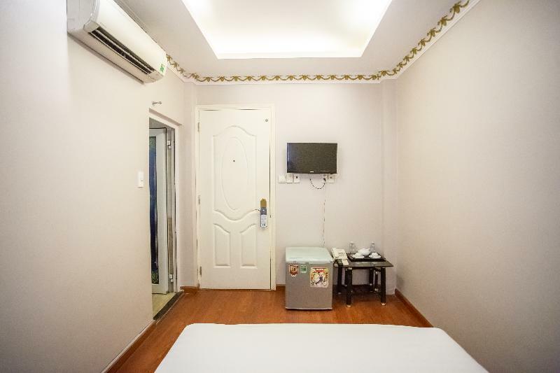 Hotel Bui Vien Walking Street 2*