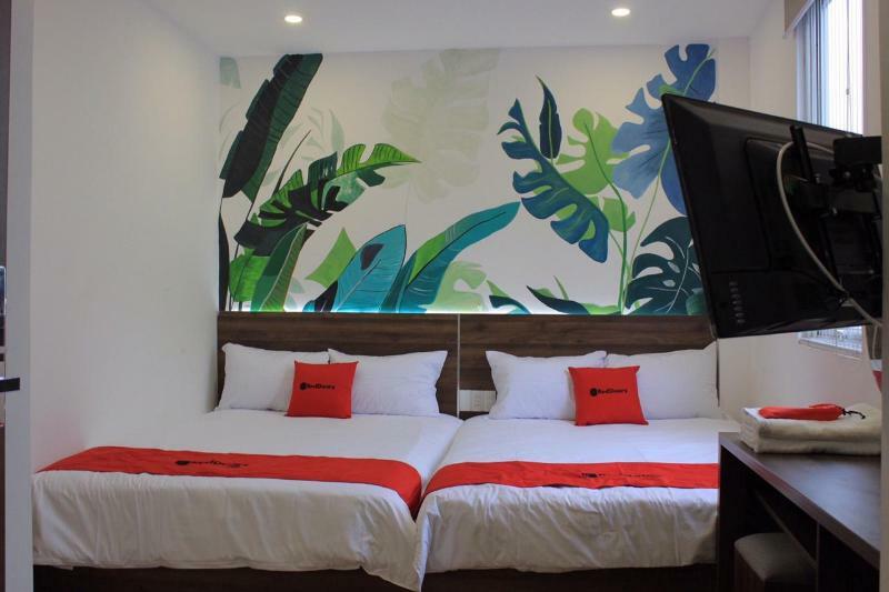 Reddoorz @ Tran Quang Khai Street Hotel 3*