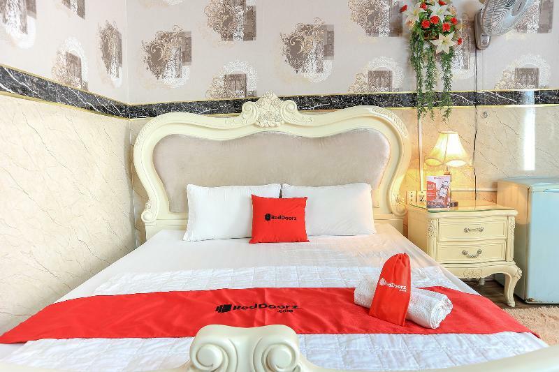 Hotel Reddoorz @ Cong Hoa Street Ho Chi Minh City