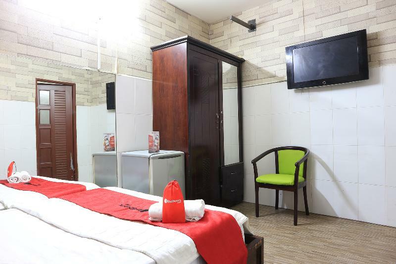 Reddoorz @ Cong Hoa Street Hotel Ho Chi Minh City