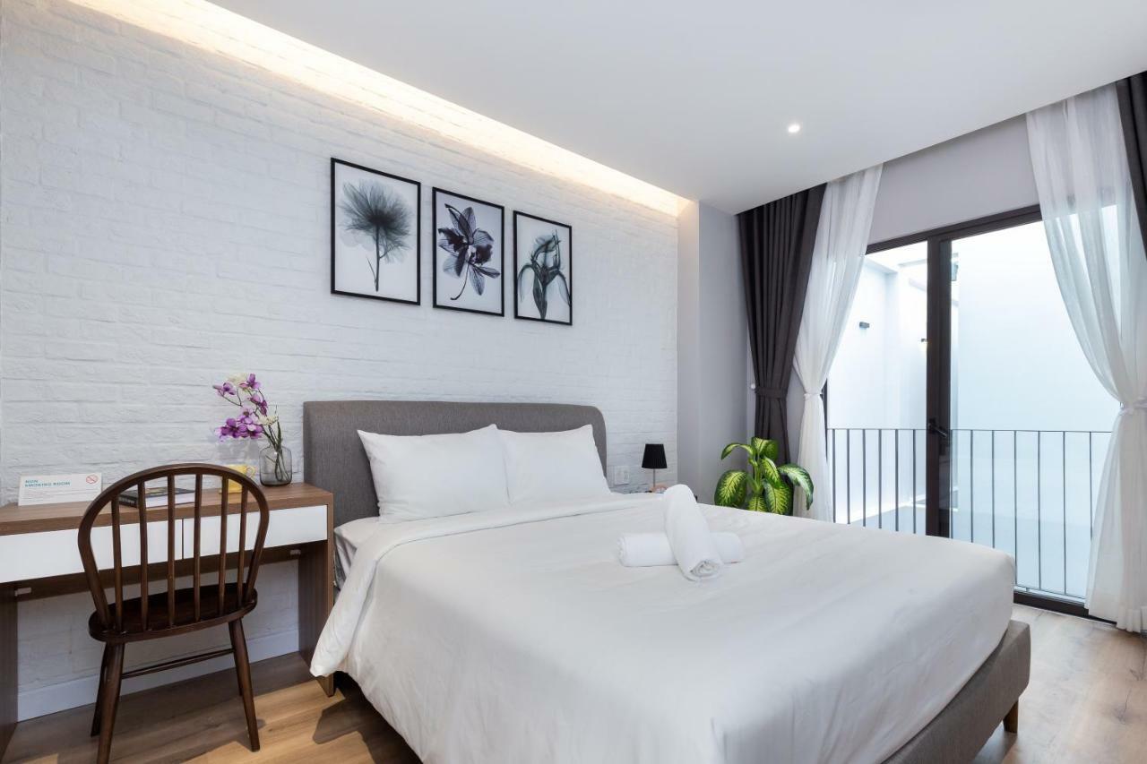 Cozrum Homes - Premier Apartment