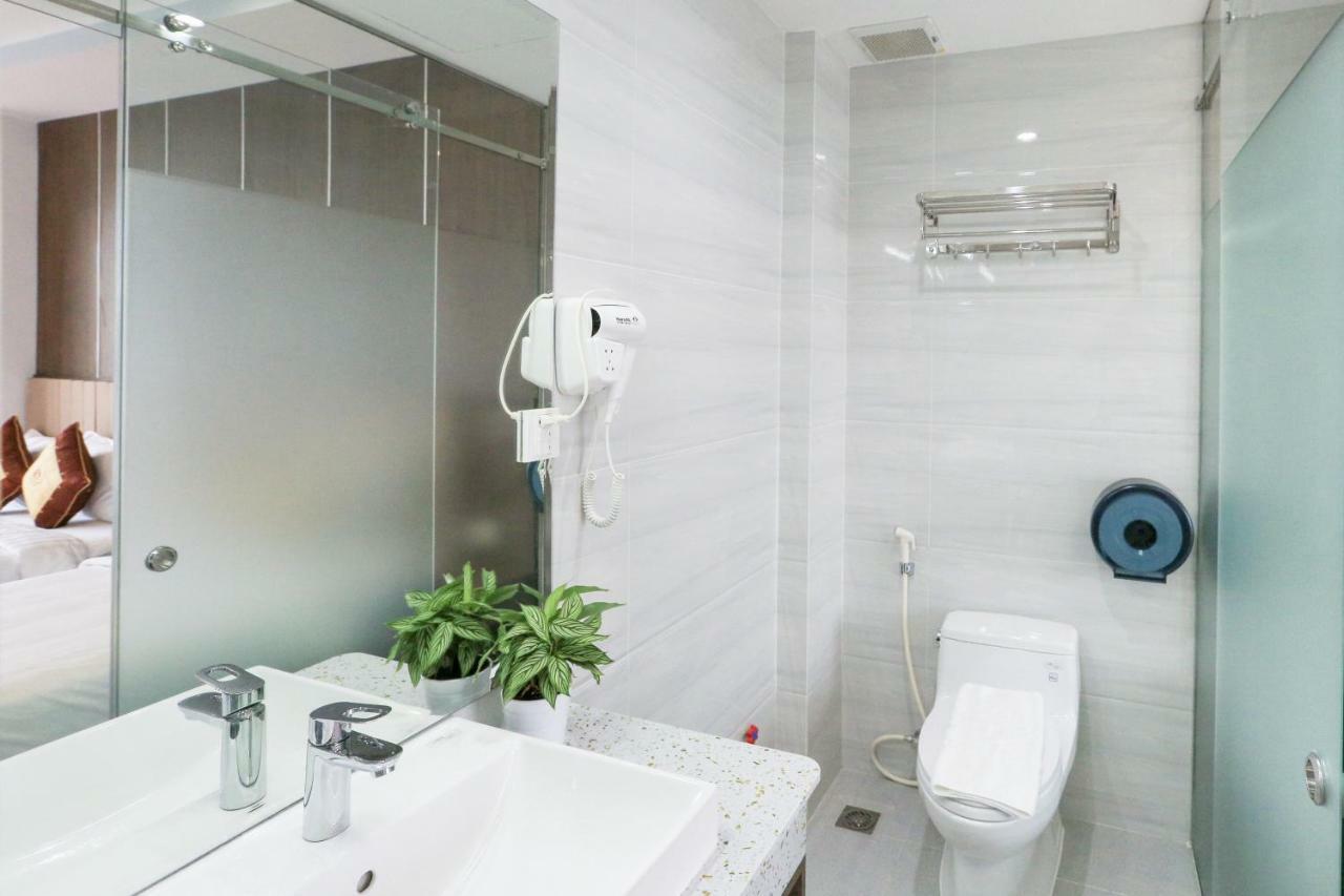 Hotel Prague Saigon Airport Ho Chi Minh City
