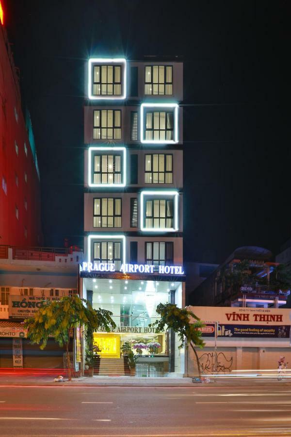 Hotel Prague Saigon Airport