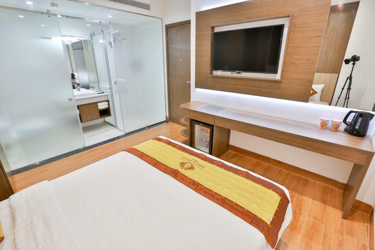 Hotel Prague Saigon Airport