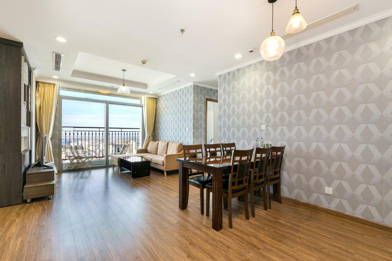 Homes By Christine - Vinhomes Park Ho Chi Minh City