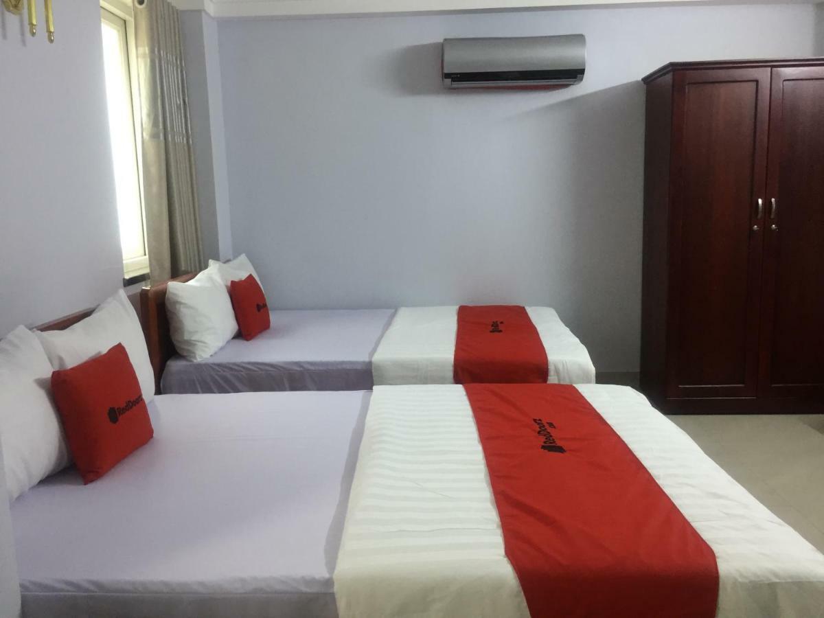 Hotel Reddoorz Near Hoa Lu Stadium Ho Chi Minh City