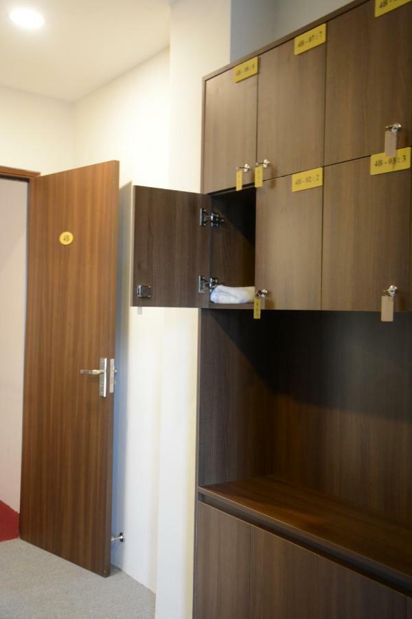 Dormlink&Club Hostel *
