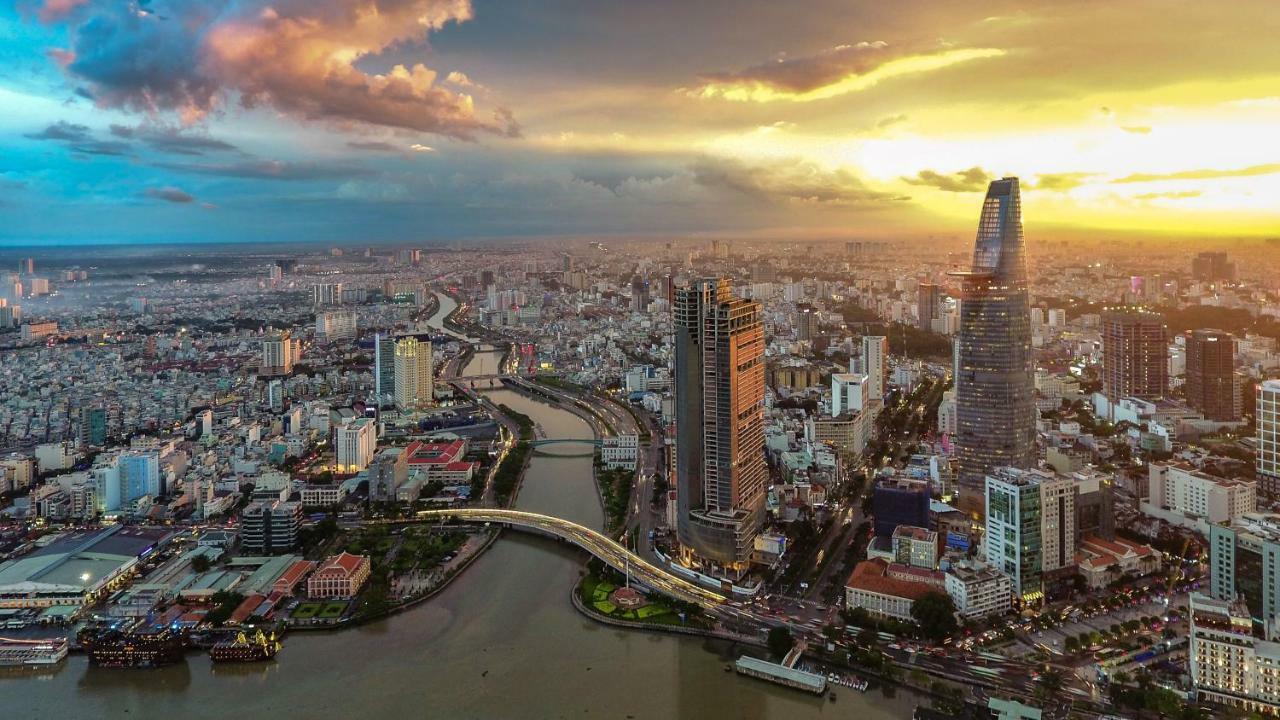 Hotel Reddoorz Plus @ Dong Den Street Ho Chi Minh City