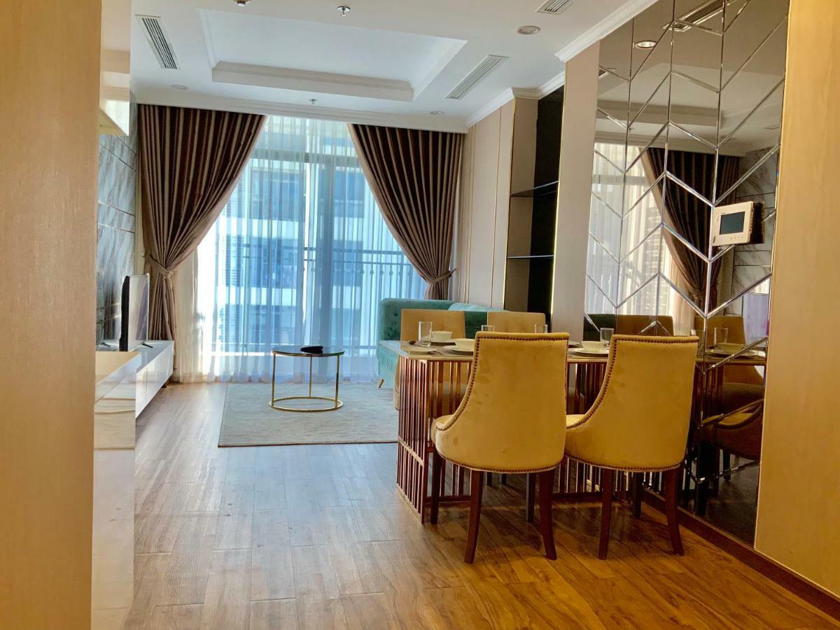Luxhomes Saigon - Vinhomes Park Apartment Ho Chi Minh City