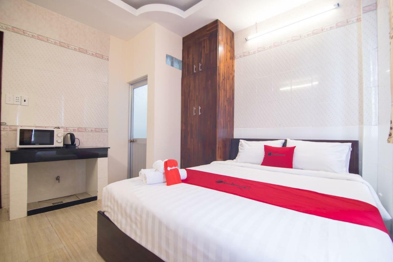 Guest house Reddoorz Near Khu Che Xuat Tan Thuan 2 2*
