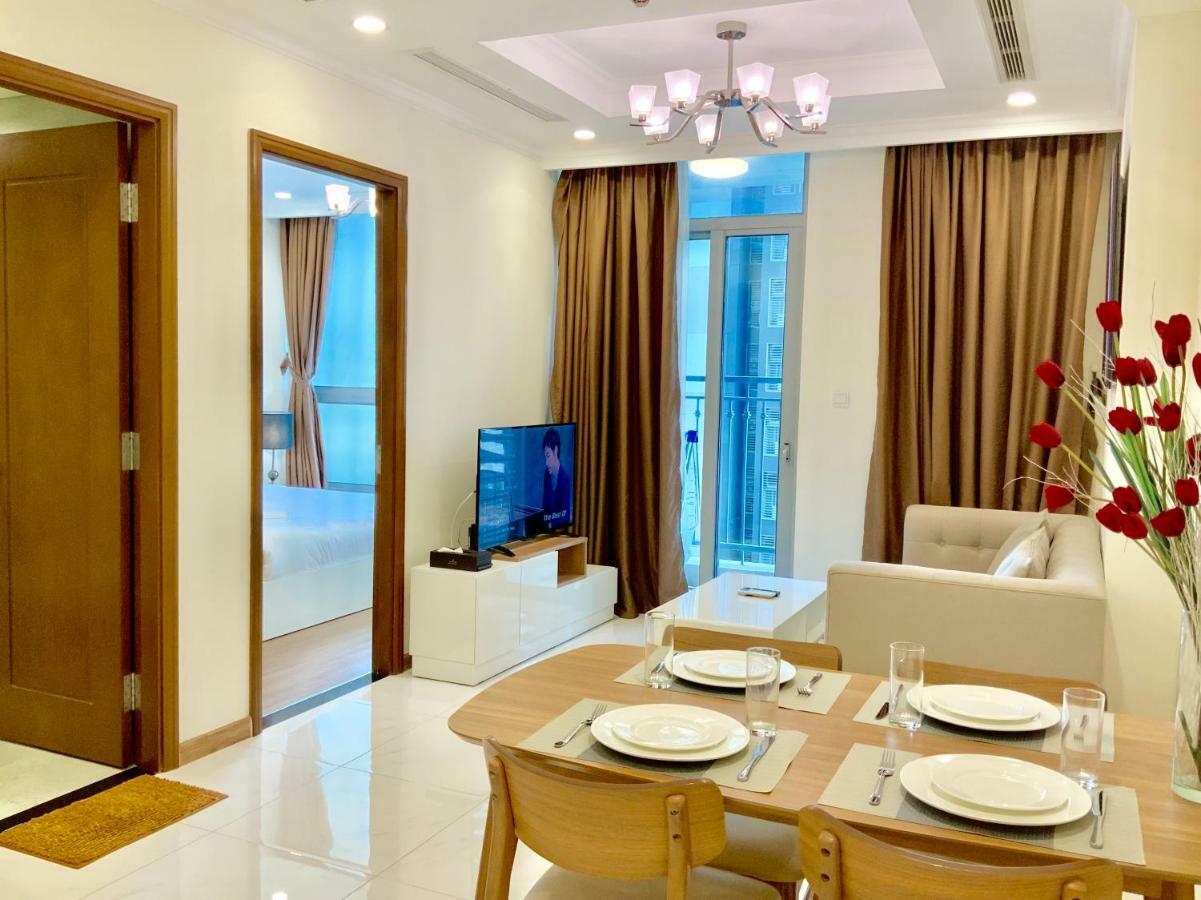 Luxhomes Saigon - Vinhomes Park Apartment Ho Chi Minh City