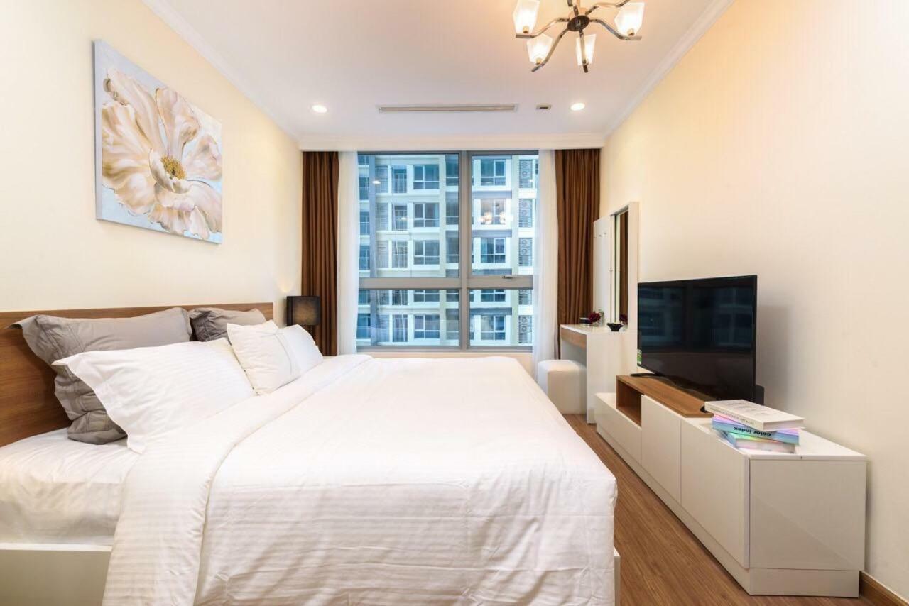 Vinhomes Landmark 81 - Luxstay Condotel *