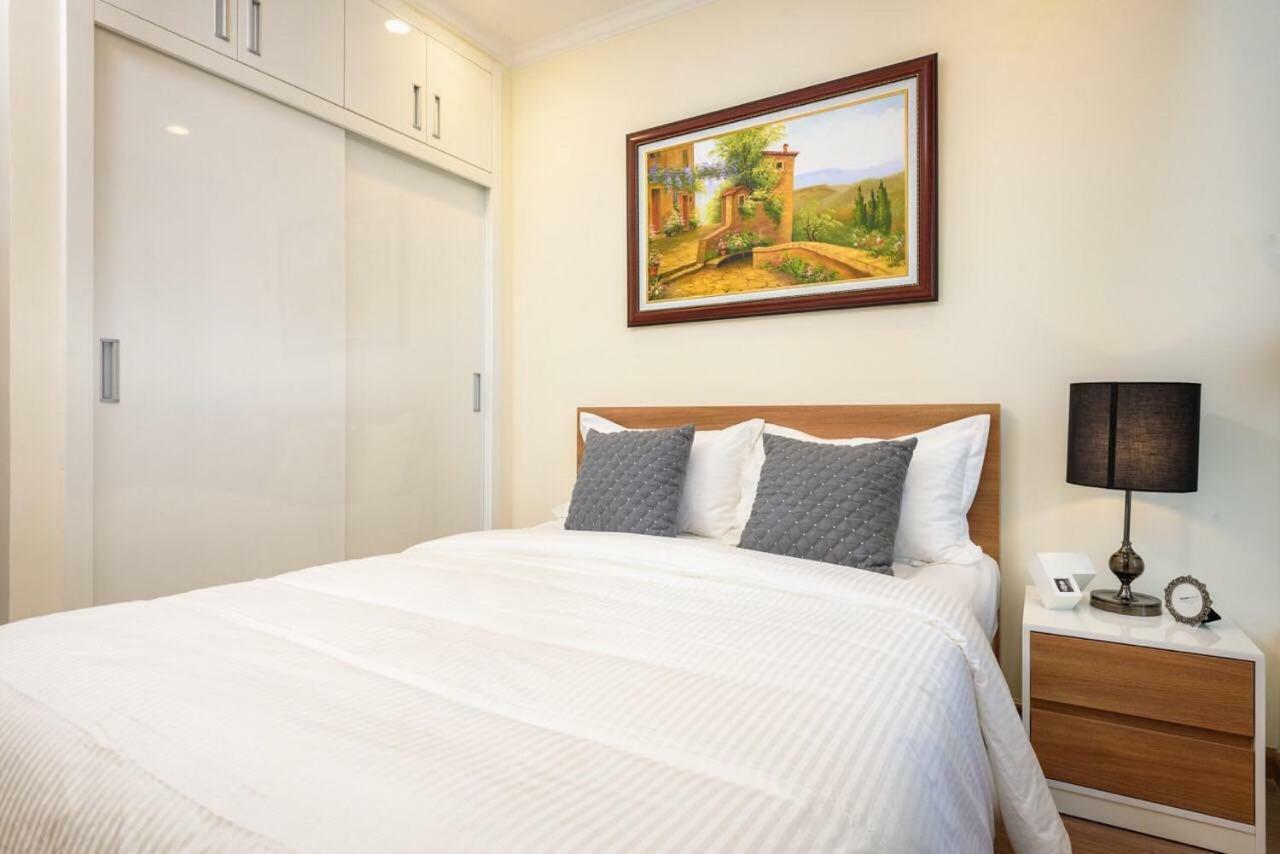 Vinhomes Landmark 81 - Luxstay Condotel Aparthotel