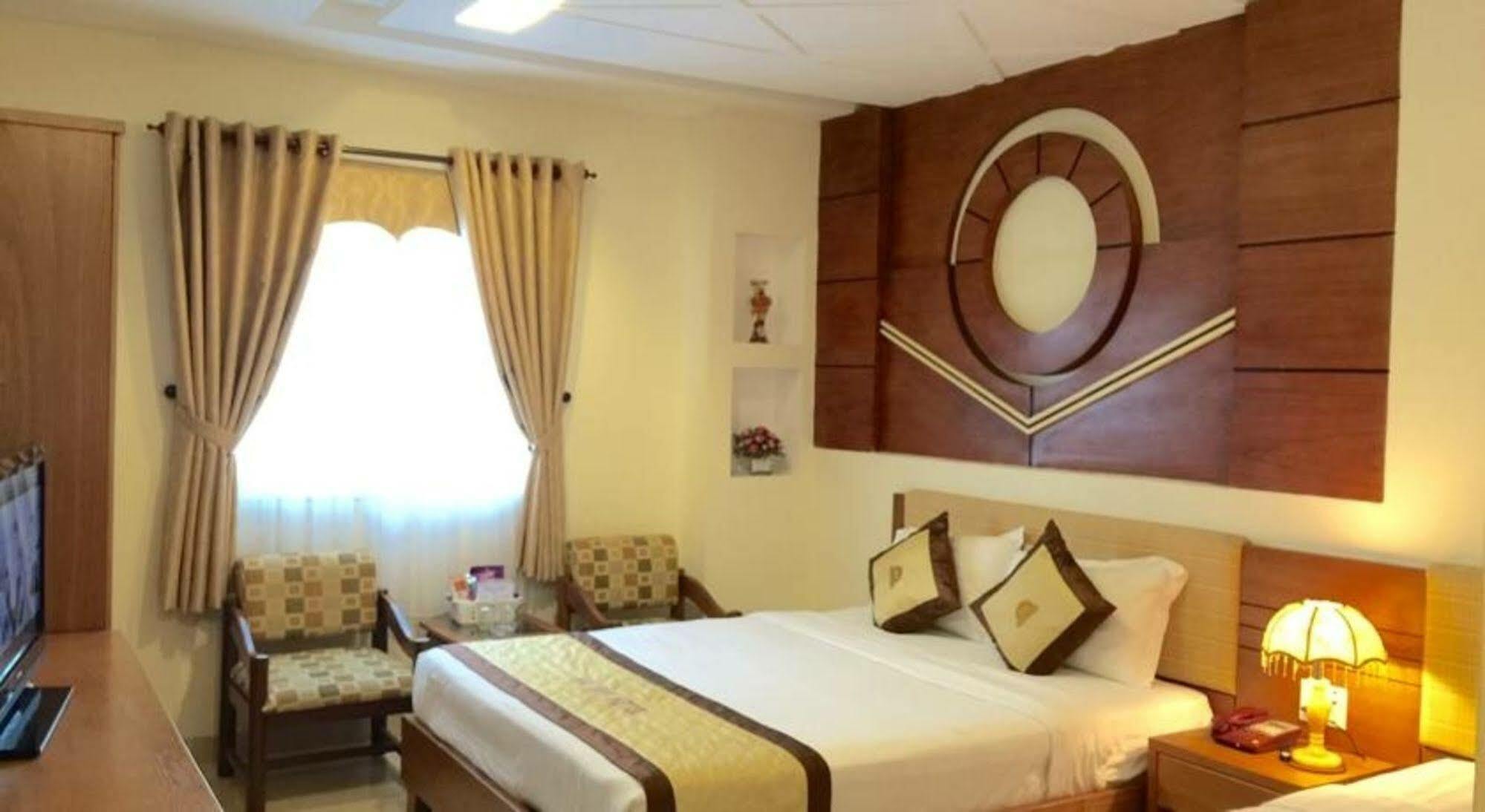 Cosmo Hotel 3*
