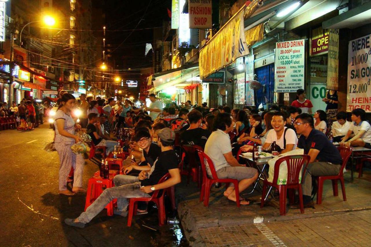 Hoang Yen 2*