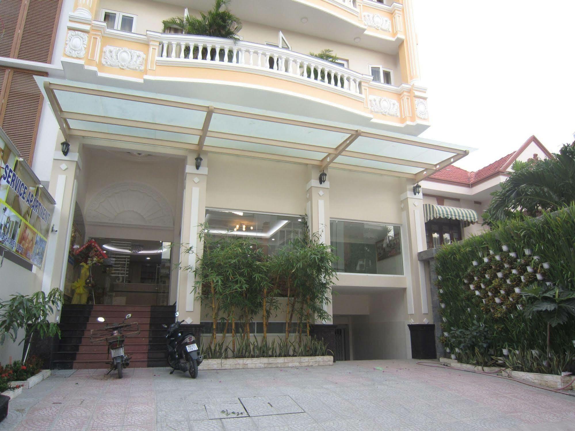 Apartment Kelly Serviced Thao Dien *