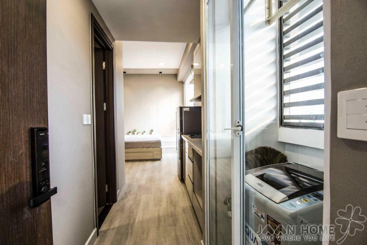 Sai Gon Party Studio-free Pool And Gym At Center