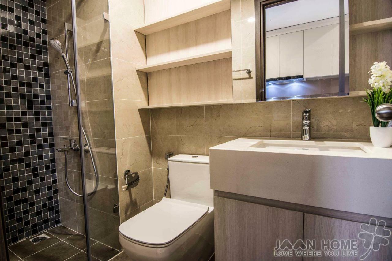 Sai Gon Party Studio-free Pool And Gym At Center *