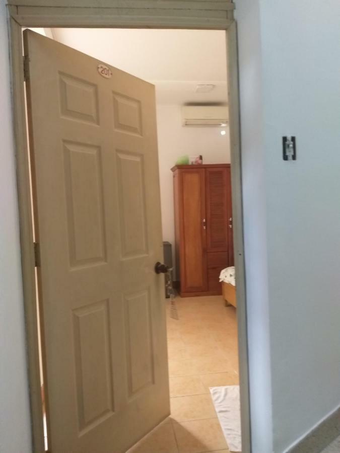 Hai Au Hotel 2*