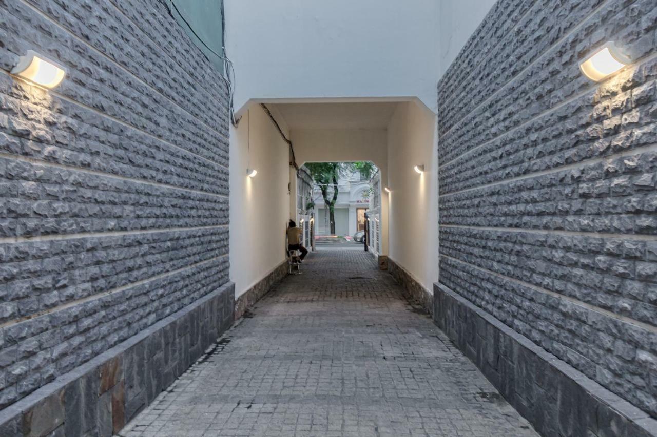 Blue Arch - Luxury Serviced In Saigon Apartment *