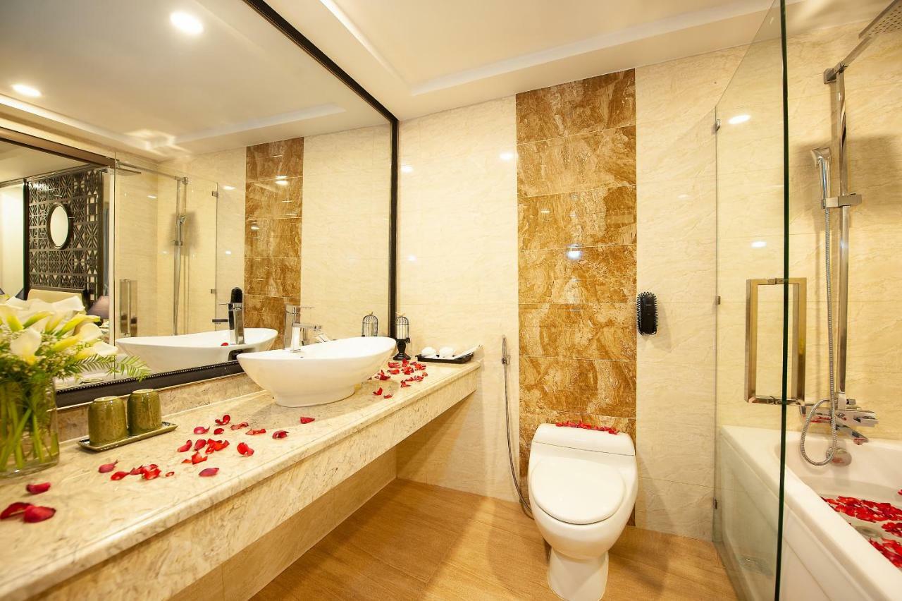 Hotel Adora Art Ho Chi Minh City