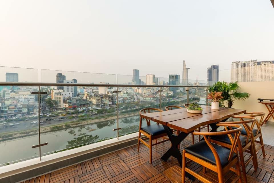 Diamond Luxury Saigon Center