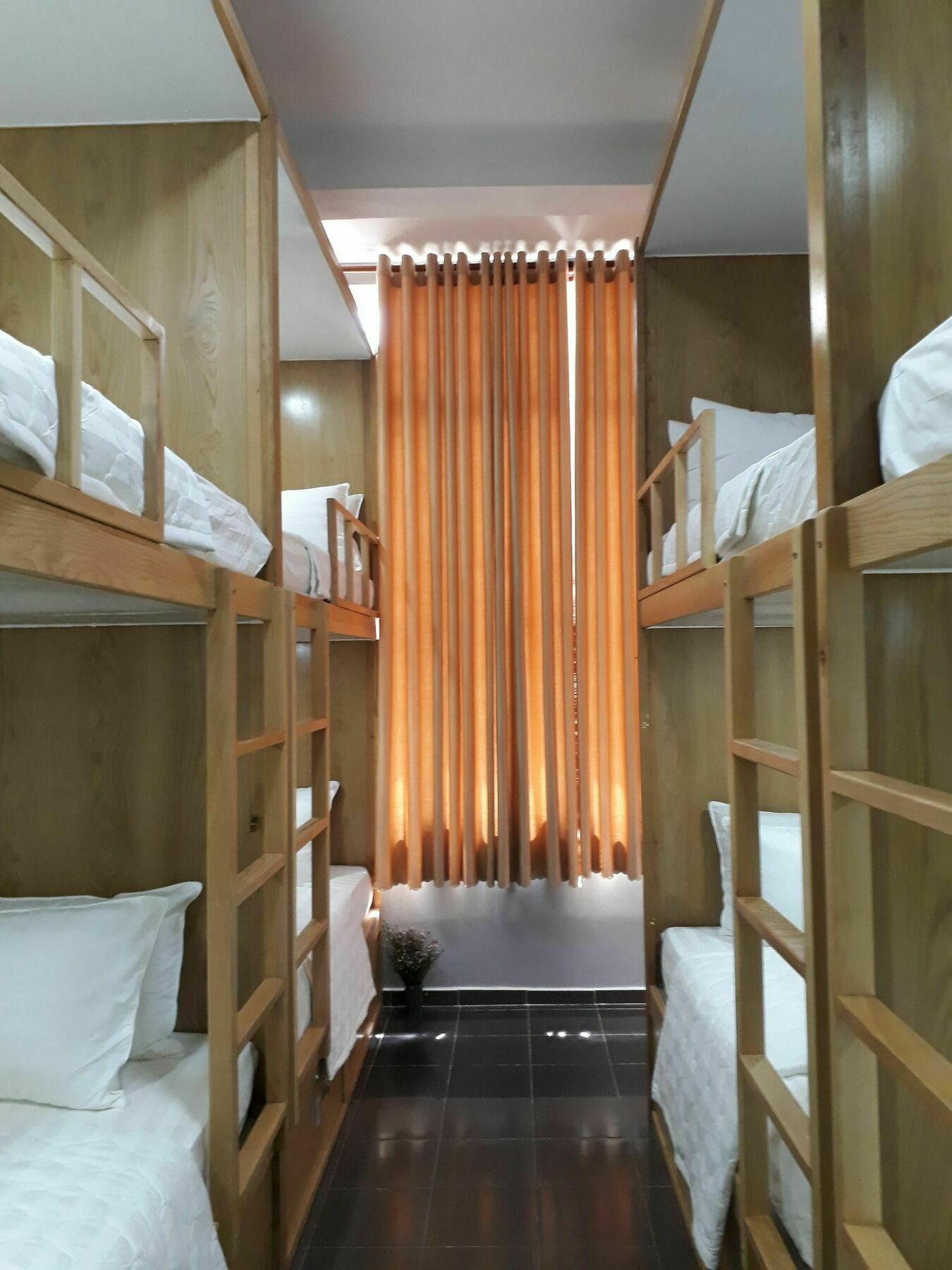 T&t 2* Ho Chi Minh City