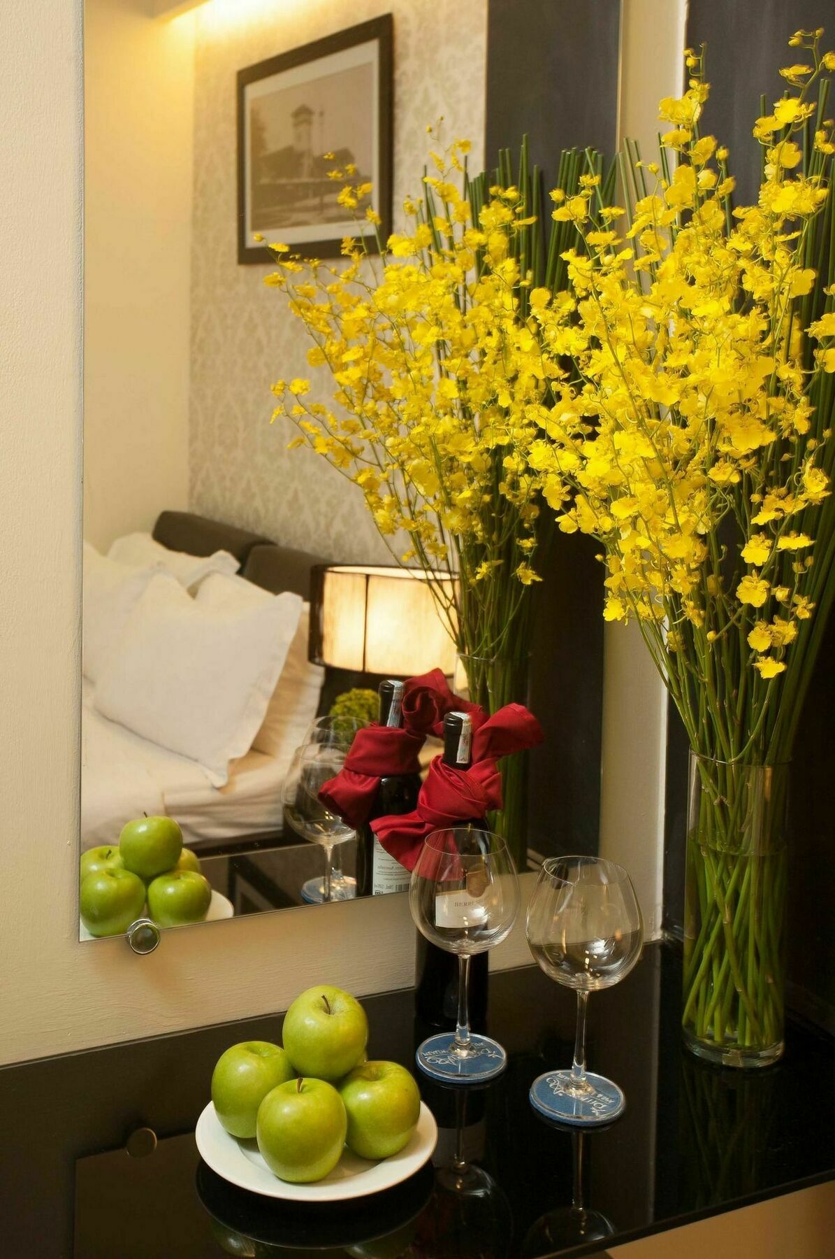The One Premium Hotel Ho Chi Minh City