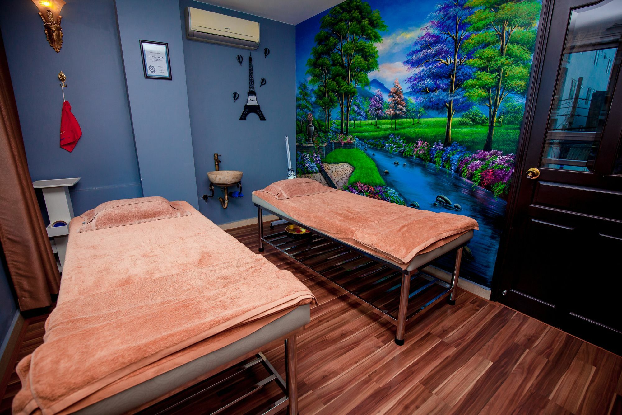 Hotel Tuong Vy 2*